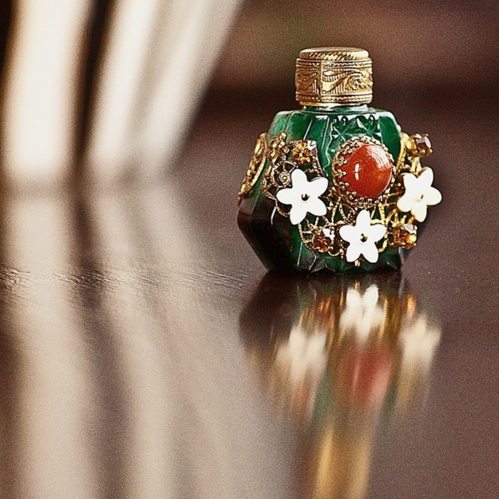 The Tear Bottle as Sympathy Gift and its Significance in the Christian Faith